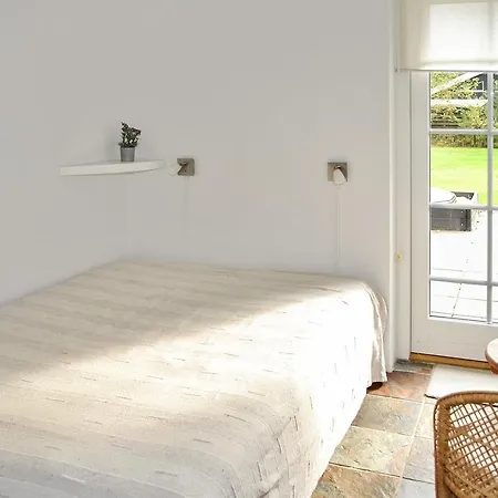 펜션 Three-bedroom Holiday In *